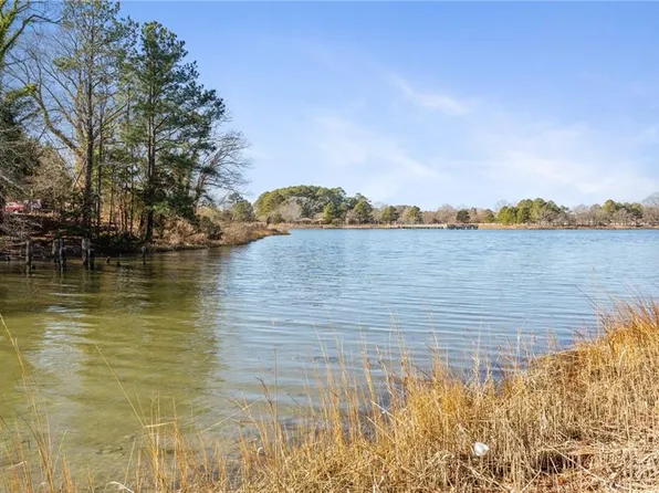 800 Powhatan Ave, Portsmouth, VA 23707