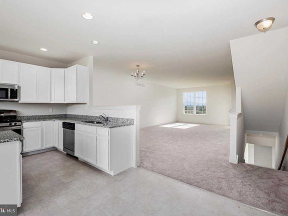 2nd image of 1355 Carrick Ct