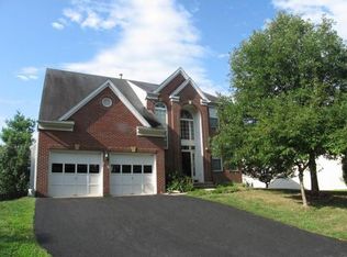 46905 Seneca Ridge Dr, Sterling, VA 20164