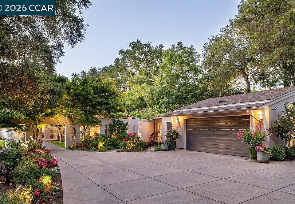 1st image of 371 Camino Sobrante