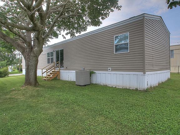 2nd image of 11 Spurlin Trailer Ct