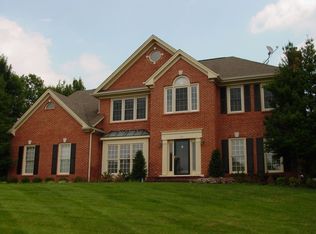 1163 Silver Beech Rd, Herndon, VA 20170