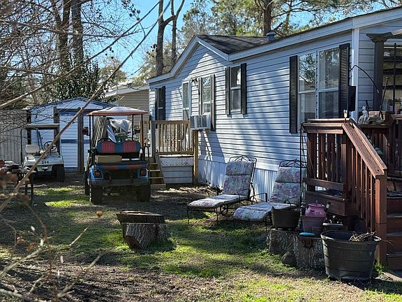 3rd image of 882 Hilander Dr.