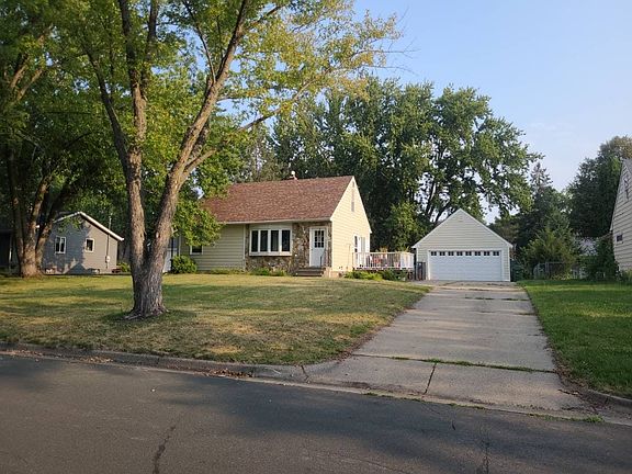 2nd image of 535 Emil Ave