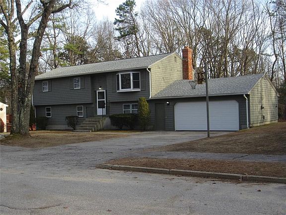 2nd image of 26 Chandler Dr