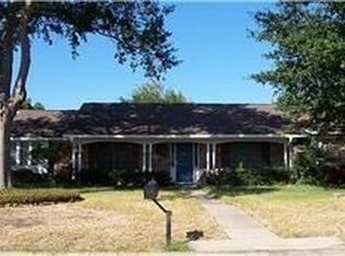 5110 Arrowhead Dr, Baytown, TX 77521