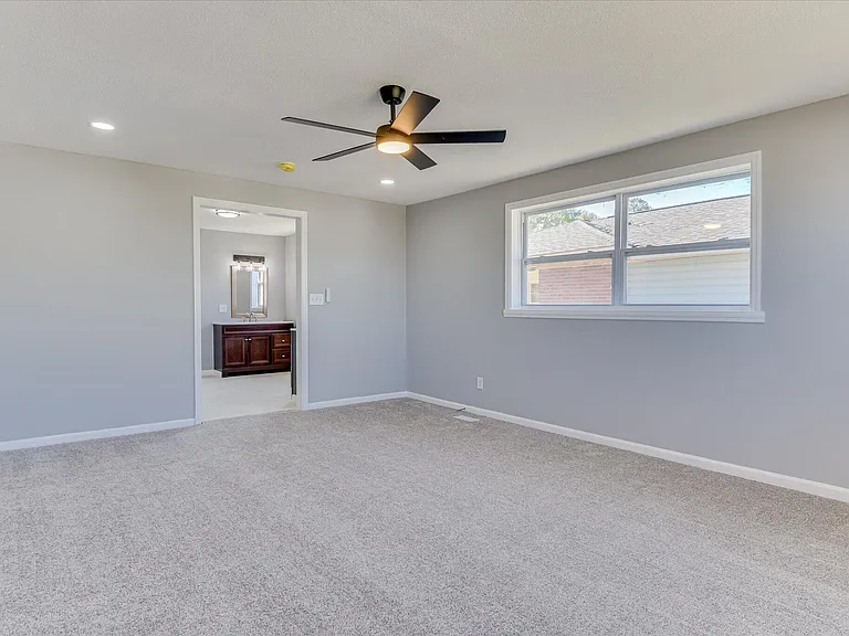 2202 Vireo Dr — Photo 25