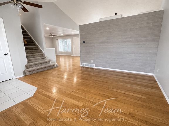 4th image of 5960 Grapevine Dr