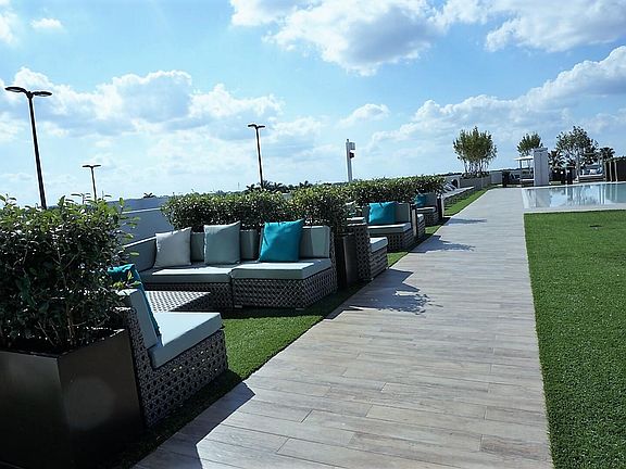 3rd image of 5300 Paseo Dr #1403