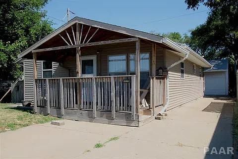 5th image of 1305 Koch St