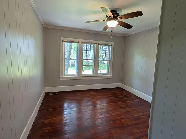 2404 Whitesburg Dr S — Photo 14