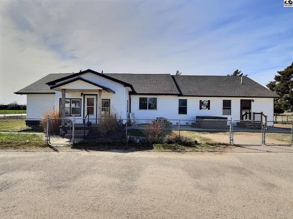 5016 E 4th Ave, Hutchinson, KS 67501