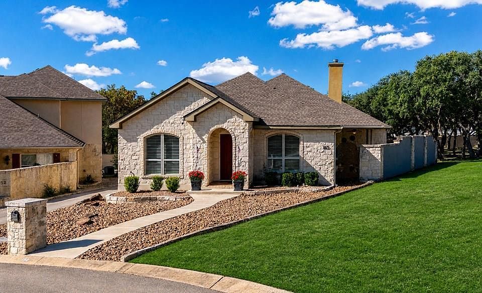 1st image of 150 Saint Andrews Loop