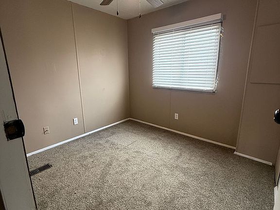 3rd image of 1010 1st St SE Lot 8
