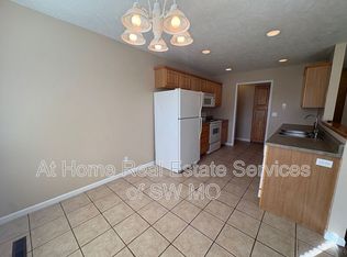 304A Excalibur Ct, Willard, MO 65781