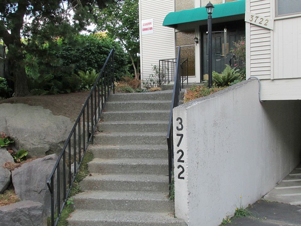 1st image of 3722 27th Pl W APT 201
