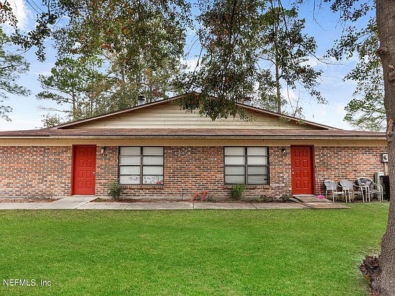 4th image of 2506 NW 59 Avenue