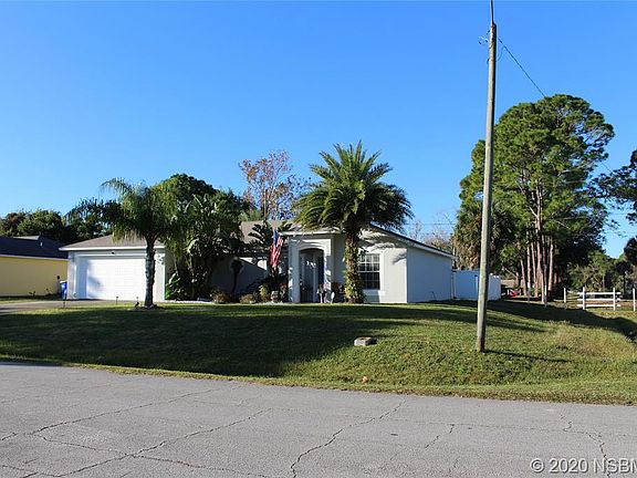 3rd image of 3304 Victory Palm Dr