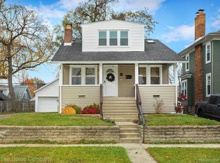 201 Academy St, Ferndale, MI 48220