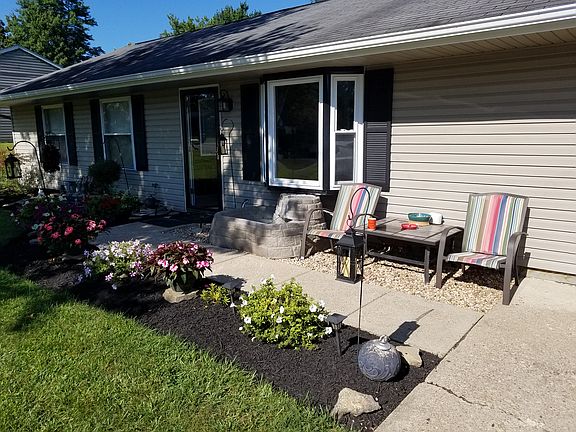 3rd image of 1504 Woodland Dr