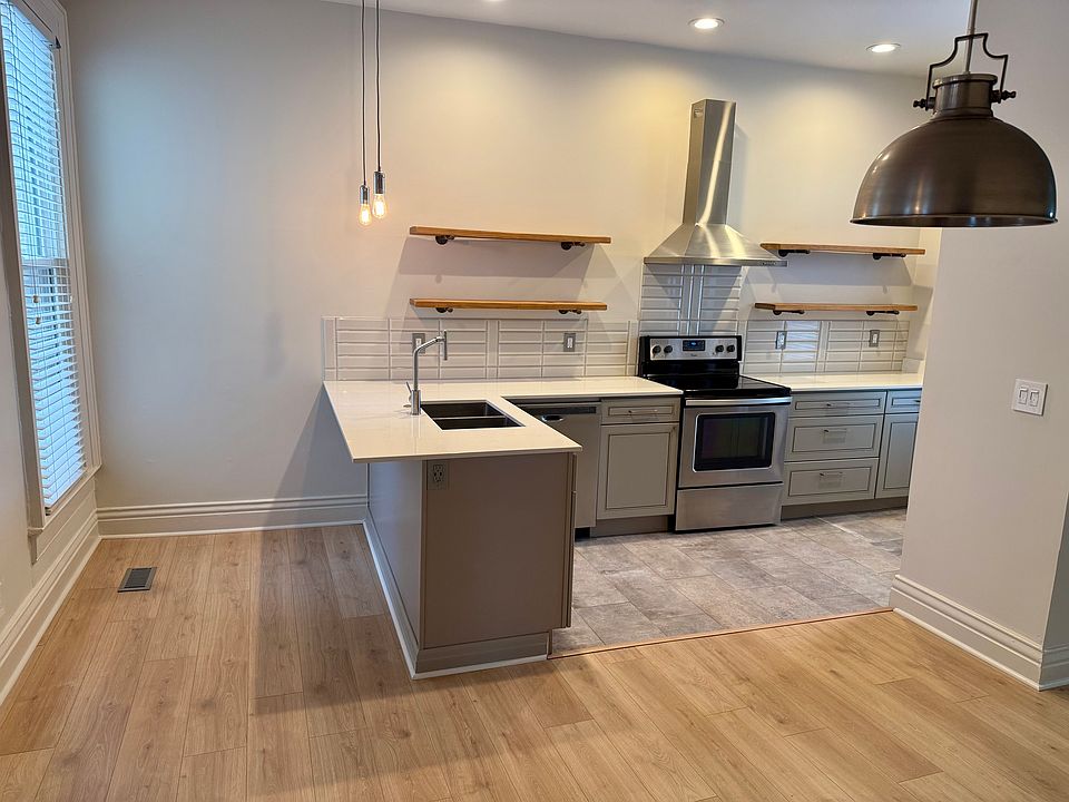1st image of 1429 Morton Ave #1