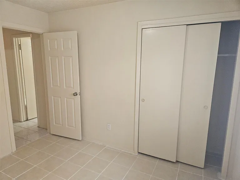 18539 Lippizaner Dr — Photo 12