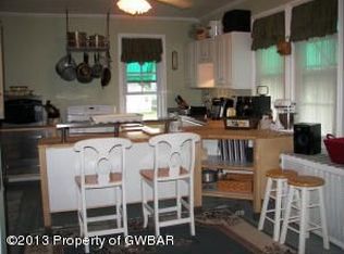 127 Henry St, Plains, PA 18705