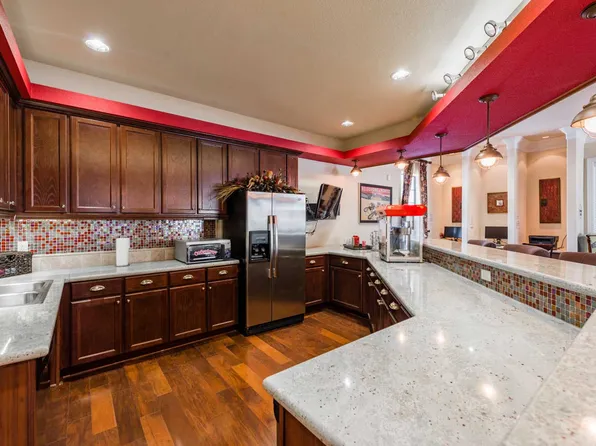 Plantation Apartments