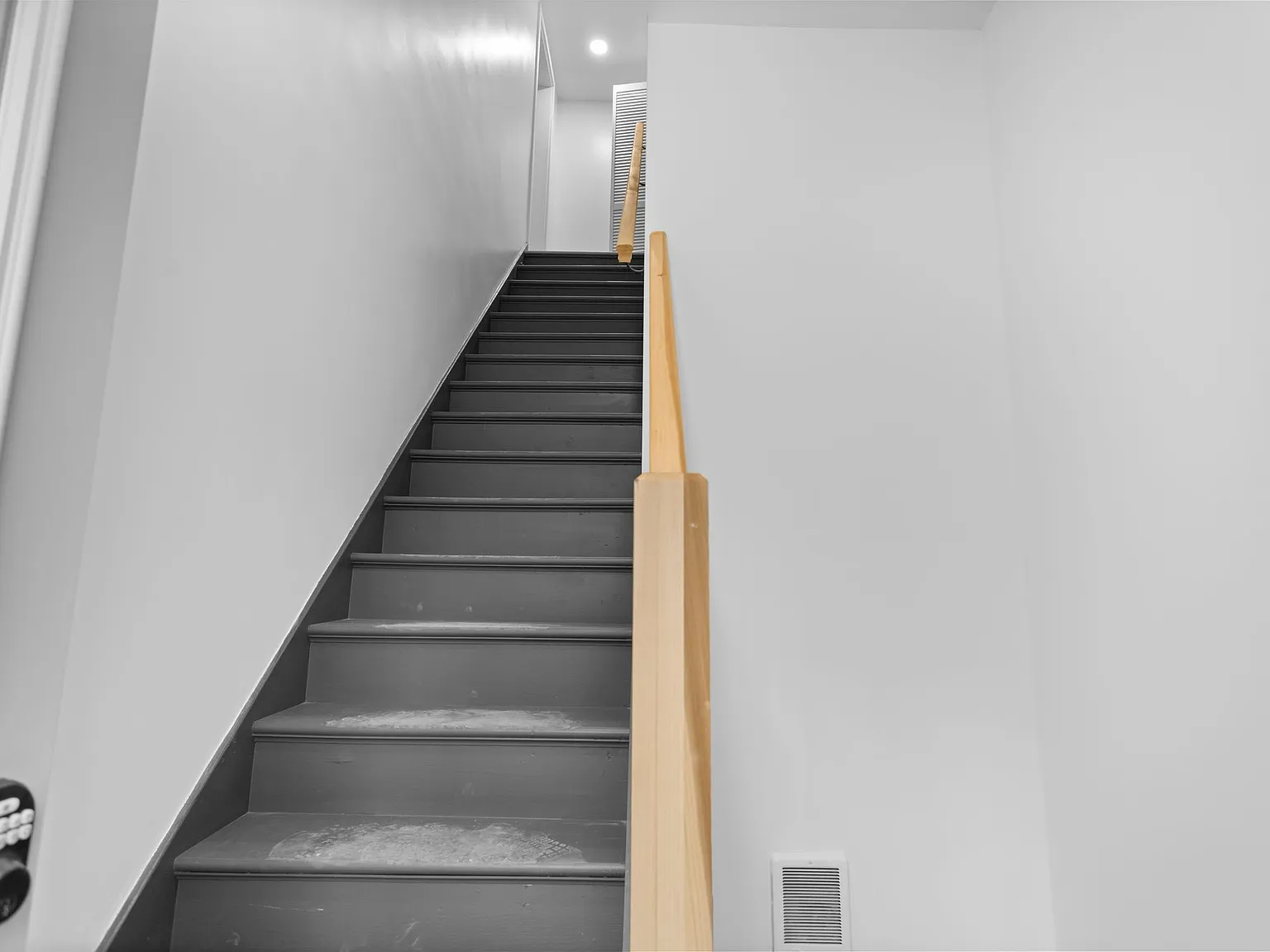 2 bed, 1100 sqft, $3,700 — Photo 1