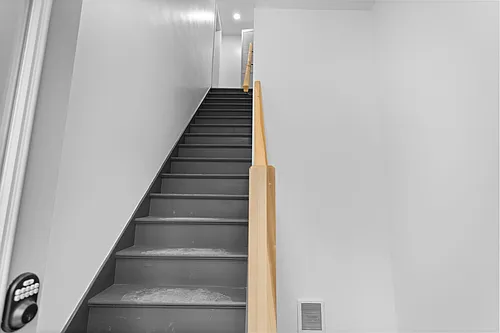 2035 Forbes Ave Photo 1