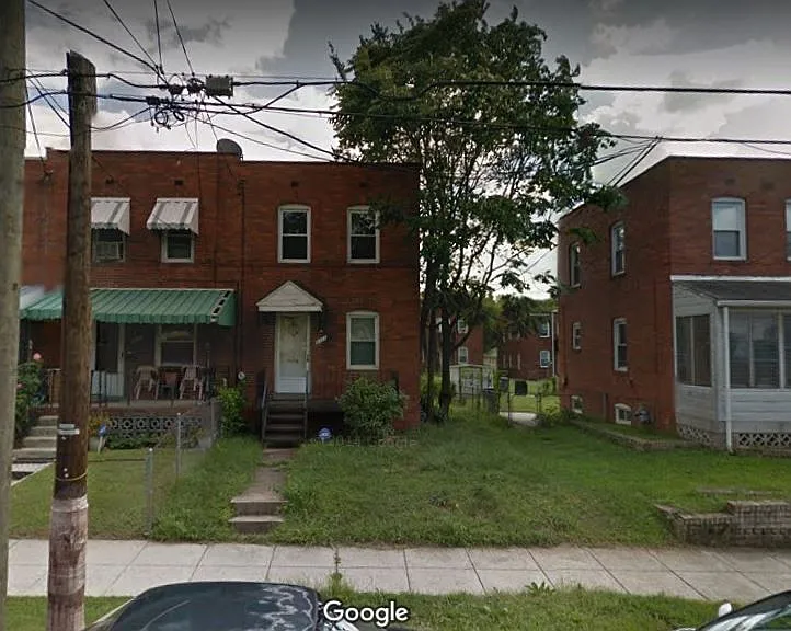 4523 Eads Pl NE photo 1
