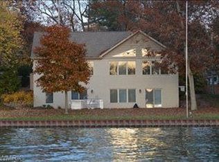 1512 Burlington Dr, Hickory Corners, MI 49060