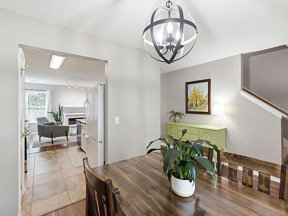 4th image of 1804 Brookmeadow Ln