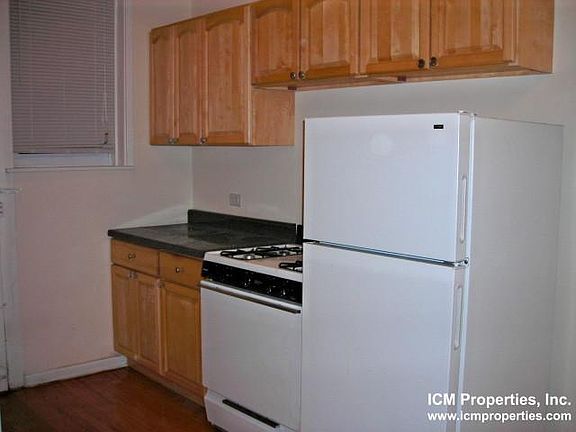 5th image of 2202 W Foster Ave #3V