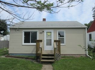 414 Harlem Rd, Machesney Park, IL 61115