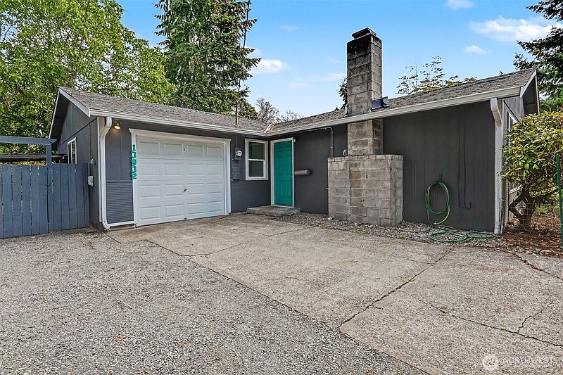 3rd image of 13932 4th Avenue SW