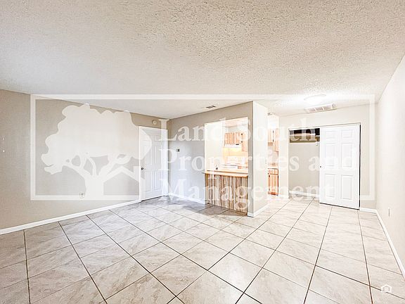 3rd image of 732 Angelina Ln #C-a