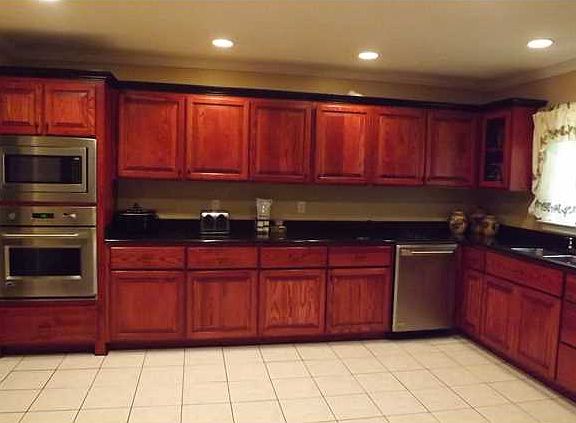 5th image of 754 Ashwood Dr W