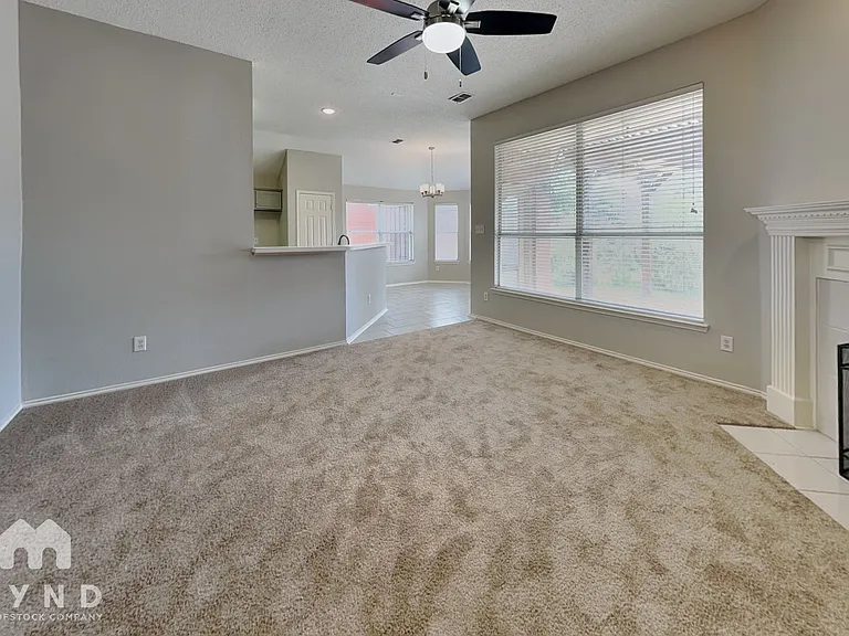 4611 Basil Dr — Photo 4