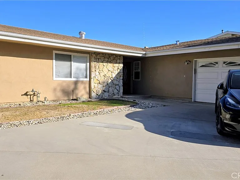 5966 Rod Ave — Photo 16