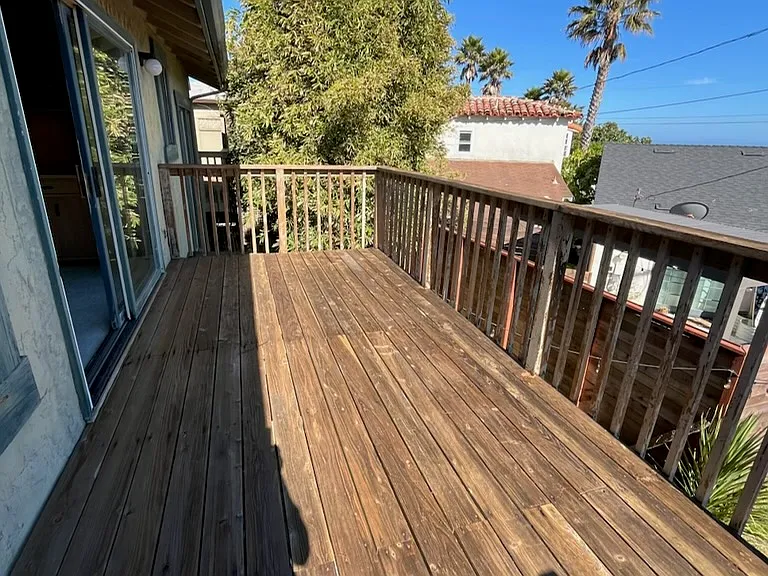 Front deck