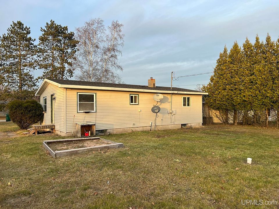 4575 Wabash St, Quinnesec, MI 49876 Zillow