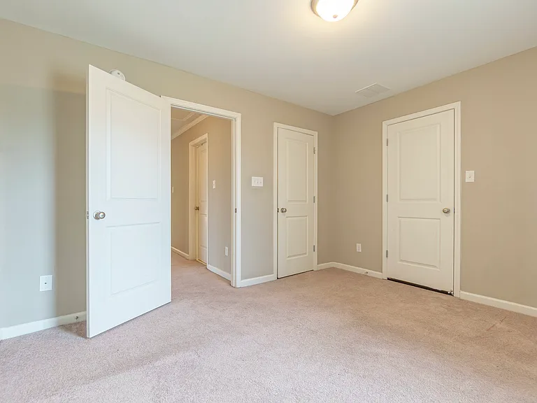 13435 Lapstone Ln — Photo 35