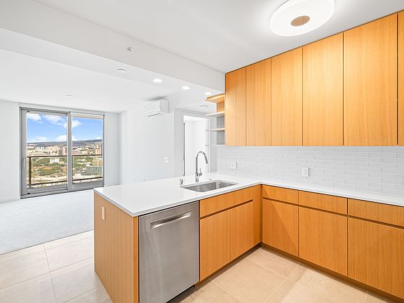 2nd image of 1388 Kapiolani Blvd #2904