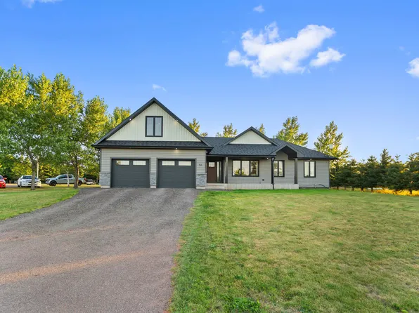 56 1st St, Egmont Parish, PE C0B 1V0