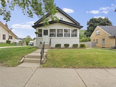 2066 South 93rd STREET, West Allis, WI, 53227