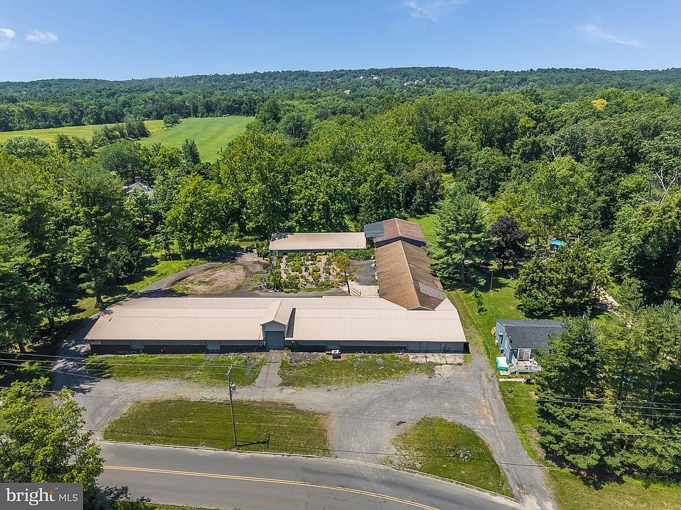 1st image of 68 Johanna Farms Rd