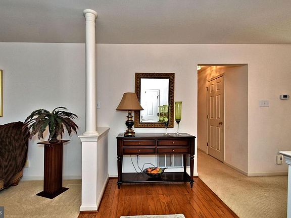 2nd image of 100 Saratoga Way