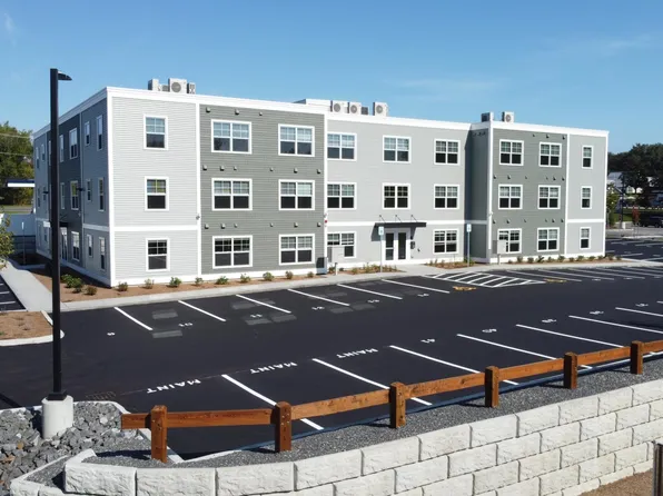 3 Country Club Rd Suite 3, Sanford, ME 04073