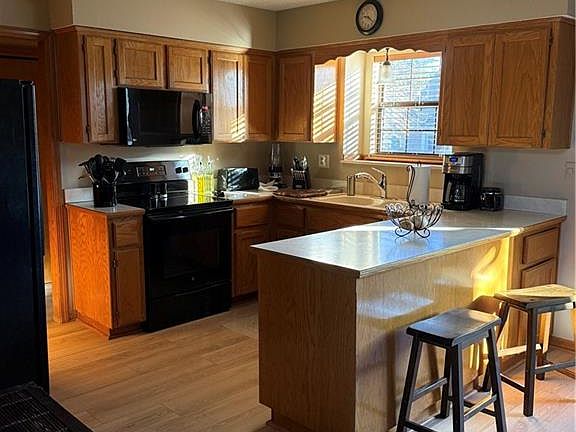 5th image of 11640 W 113th St